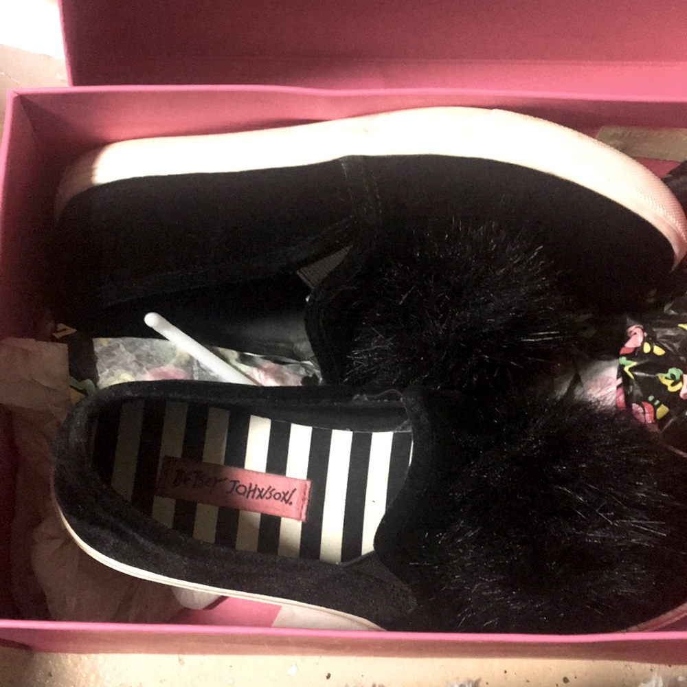Betsey Johnson flats